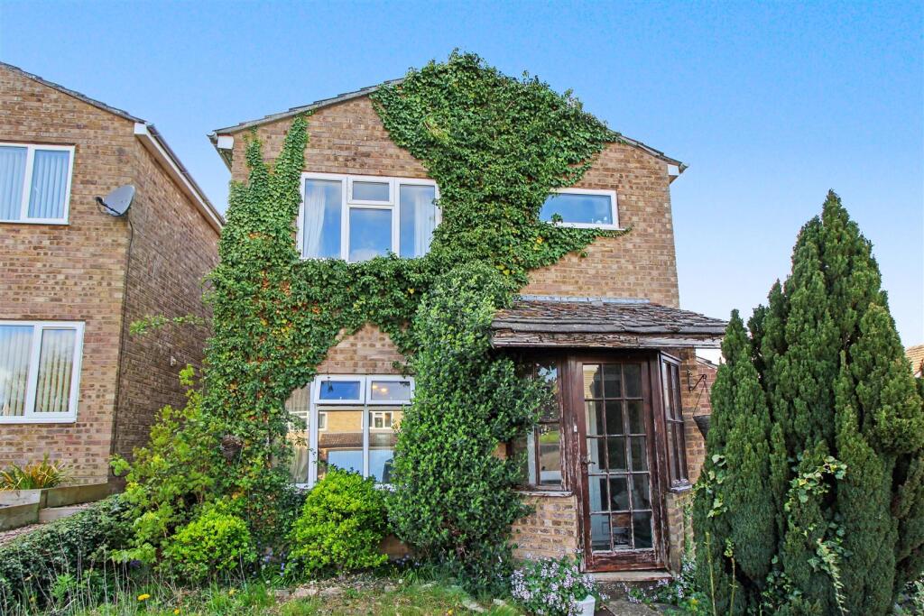 Main image of property: NN9 Duchy Close, Chelveston