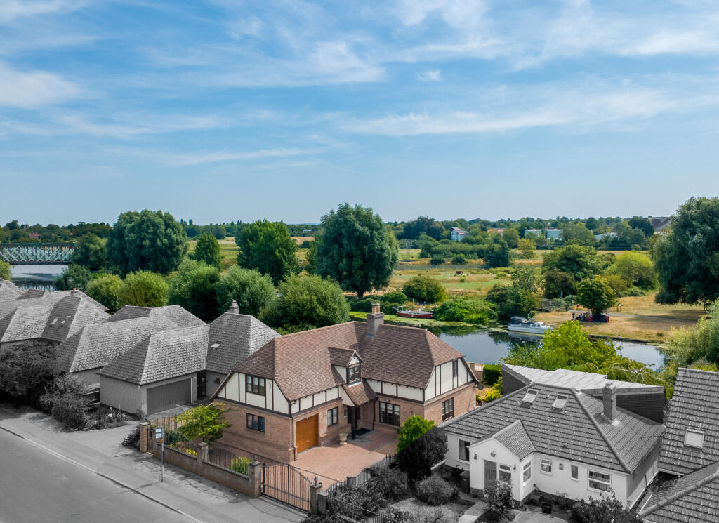 Main image of property: Fen Road, Cambridge