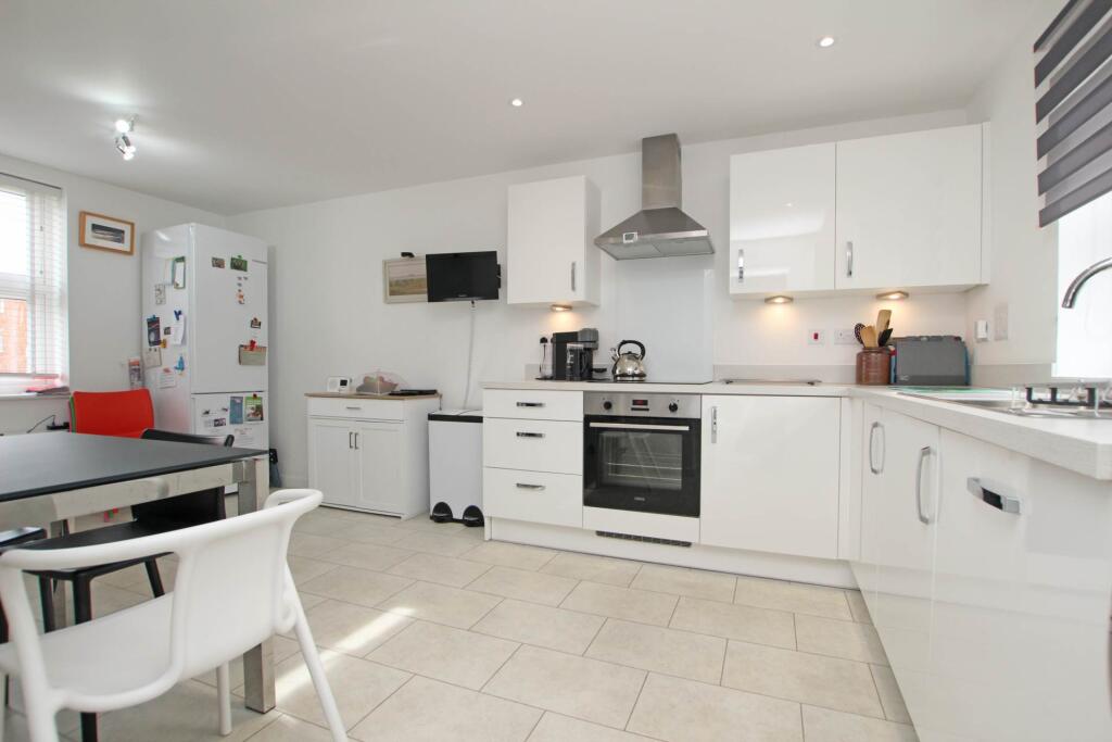 House in Wealden, Willingdon and Jevington - View 3