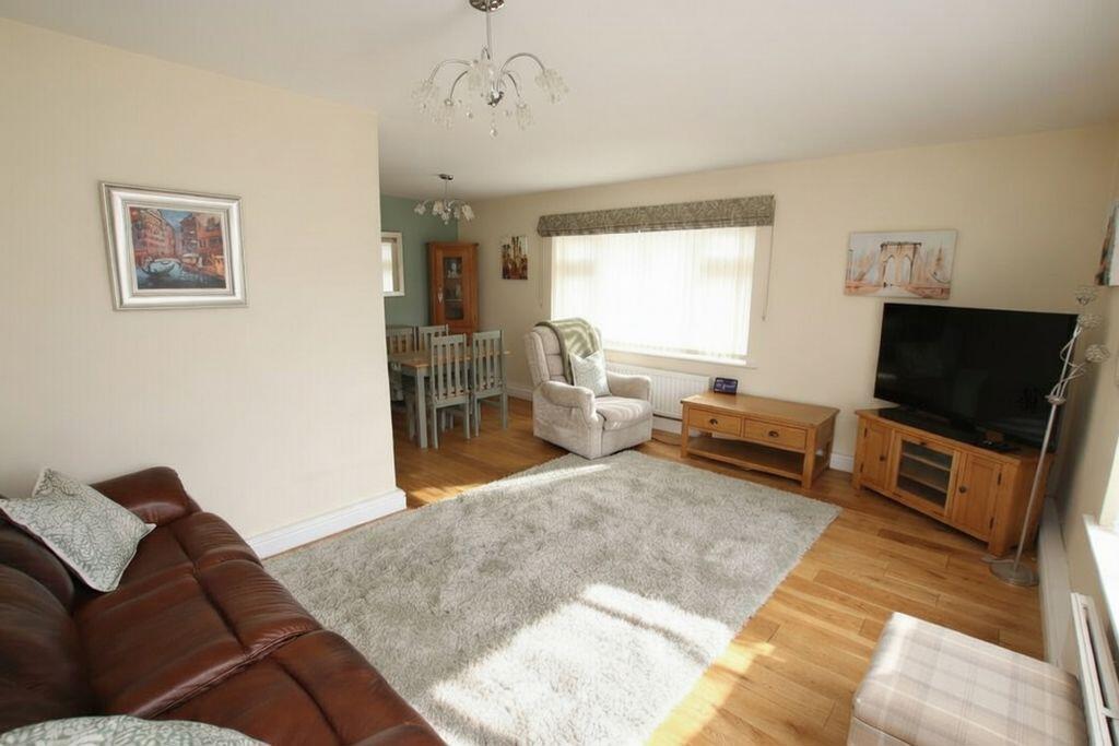 Carlton Close, Cleethorpes photo 4