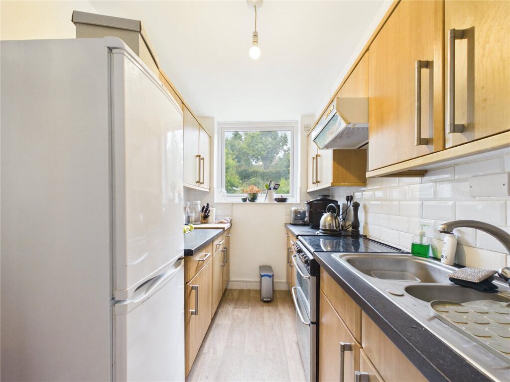 Apartment in London - View 5