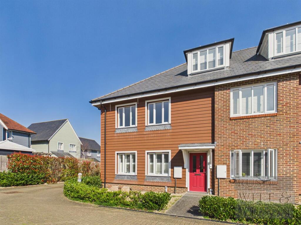 Main image of property: Vidler Square, Rye