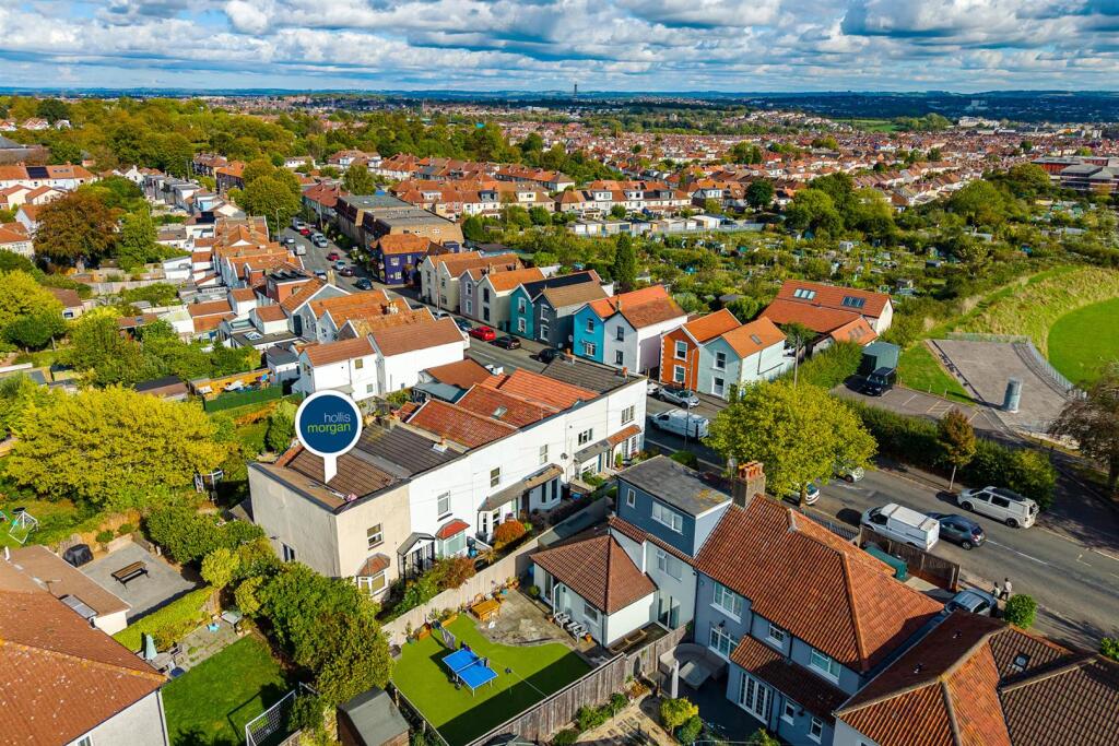 3-bed house on Secret Cottage | Henleaze, £375,000