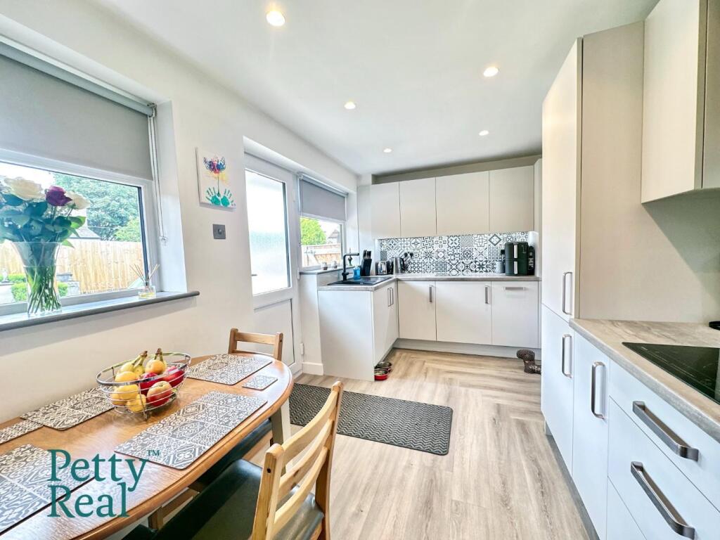 Waidshouse Close, Nelson - View 3