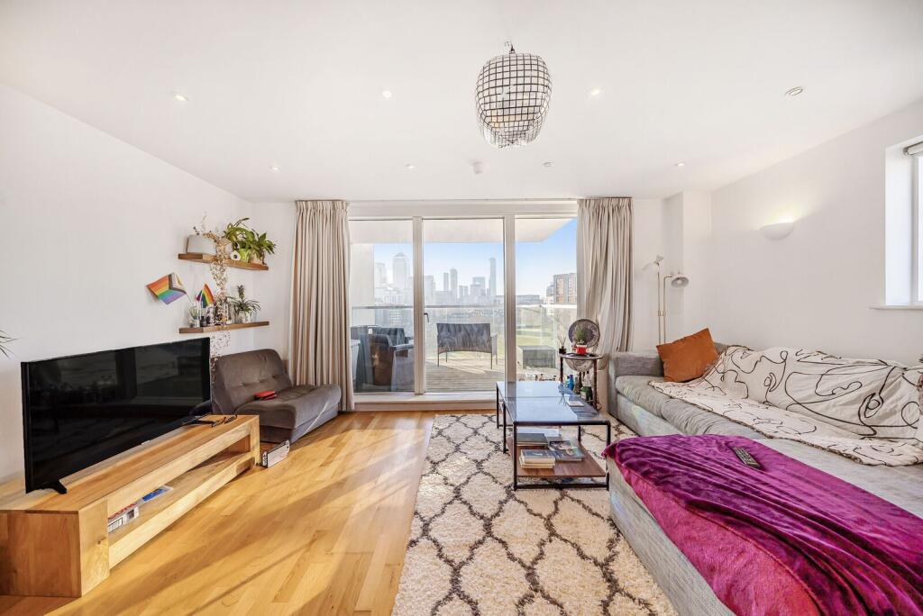 Main image of property: Ingot Tower, E14, Limehouse, London, E14