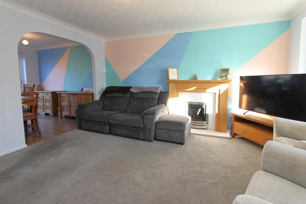 Ensall Drive, Stourbridge photo 2