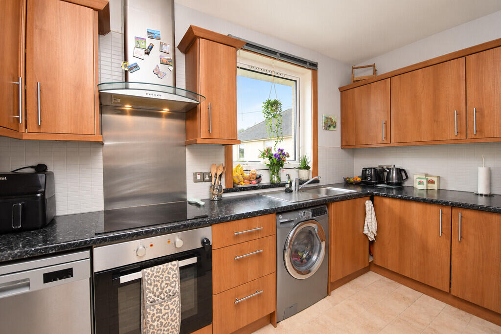 Apartment in Scone, Gannochy - View 2