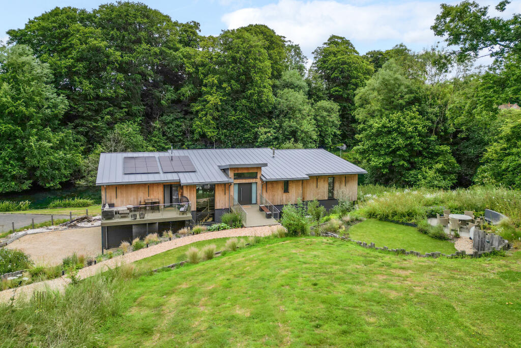 Main image of property: Calstone, Calne, SN11