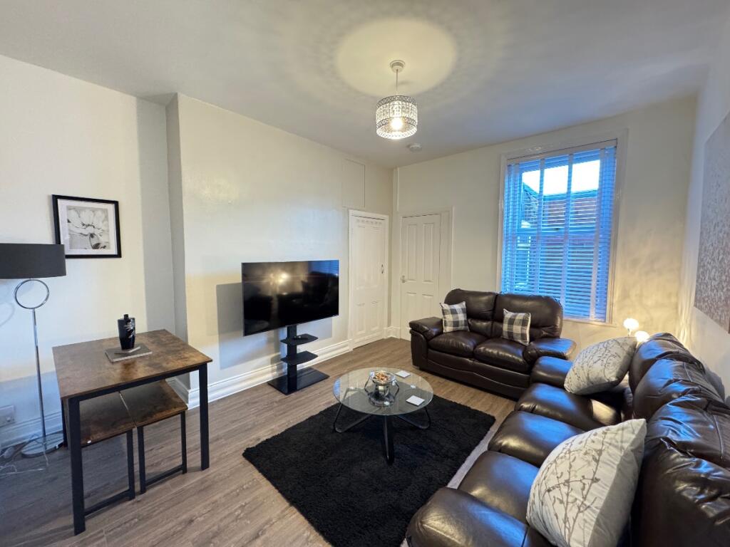 Apartment in North Tyneside, North East - View 4