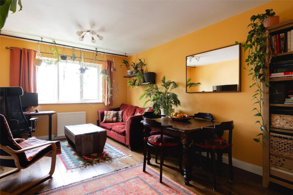 Main image of property: Guide £300,000 - £325,000 Hewison Street, Bow, E3