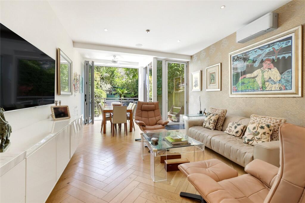 Langland Gardens, London, NW3 photo 3