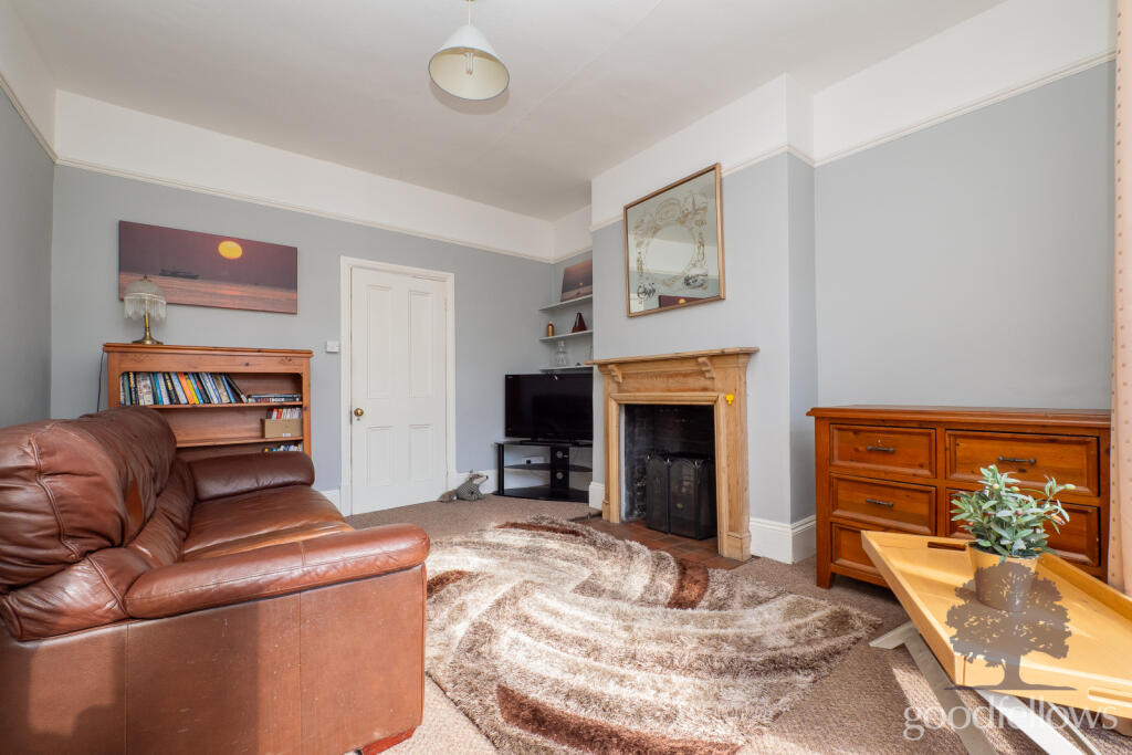 Apartment in Sutton - View 4