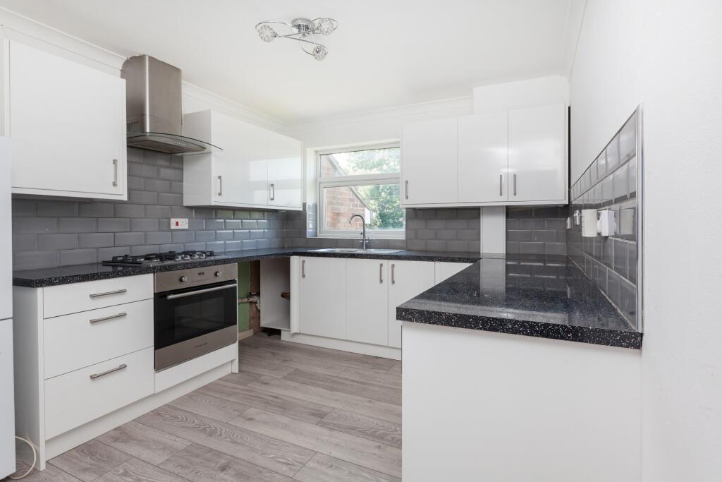 Main image of property: Lambourne Road, Chigwell, IG7