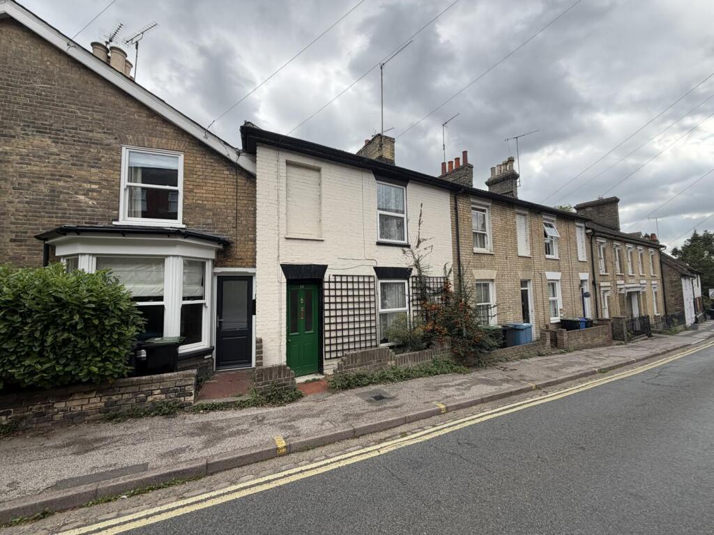 2-bed house on Bolton Lane, Ipswich, £155,000