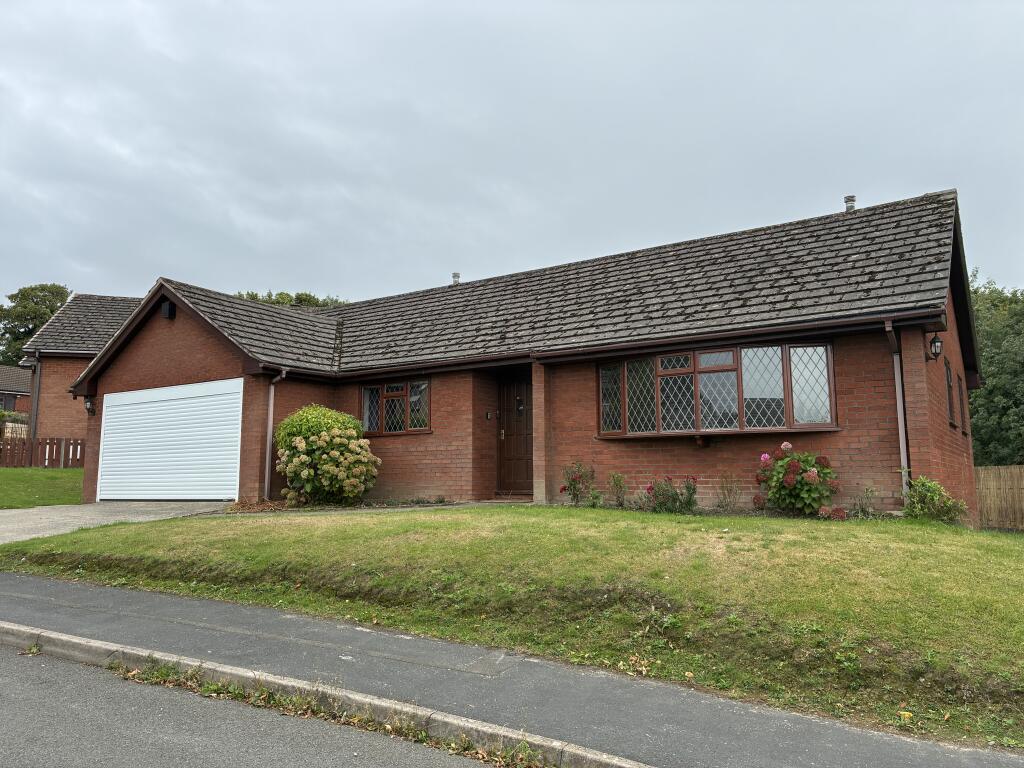 Lake View Avenue, Chesterfield, S40