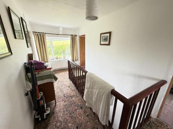 FIRST FLOOR - GALLERIED LANDING