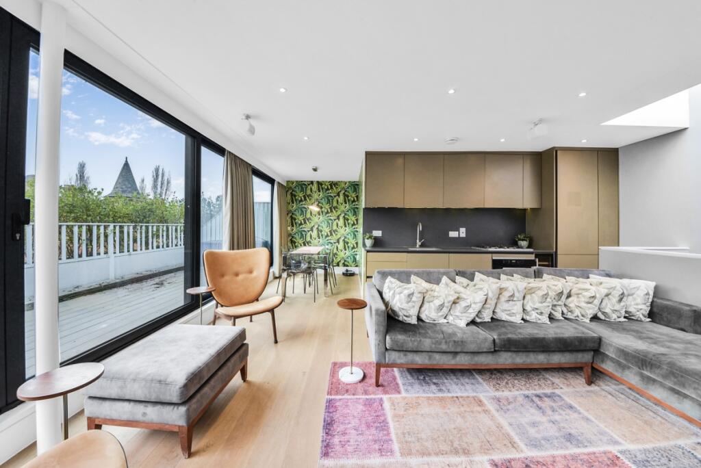 Main image of property: Fulham High Street London SW6