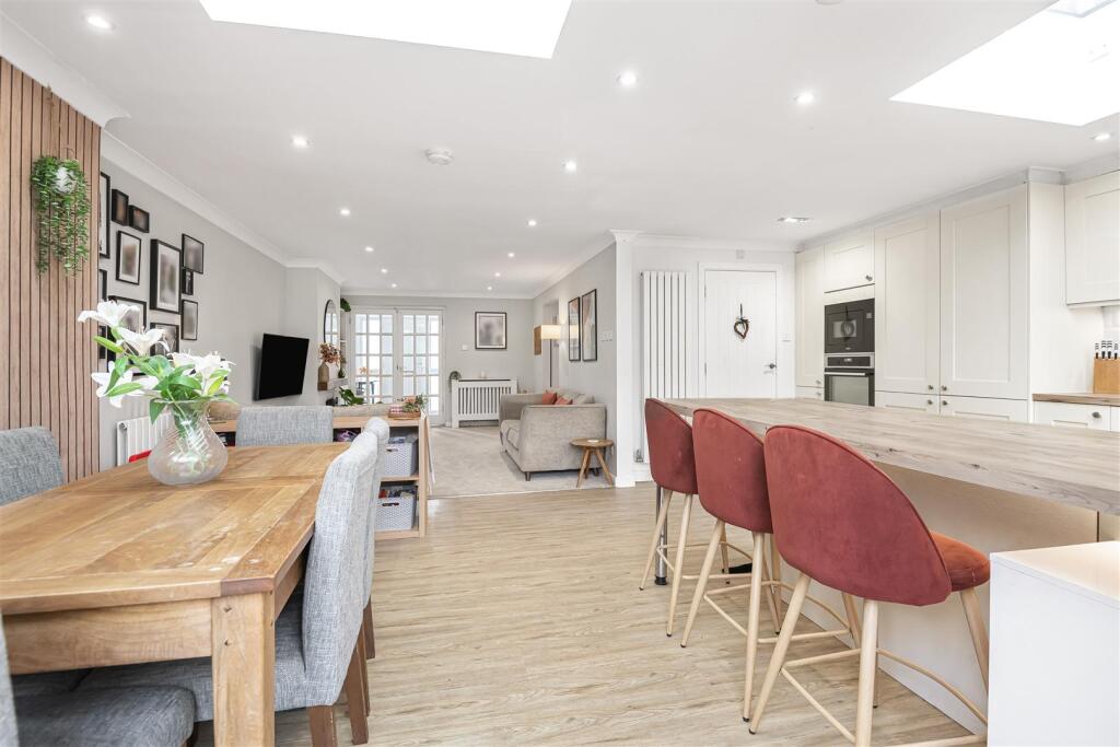 House in Stevenage - More