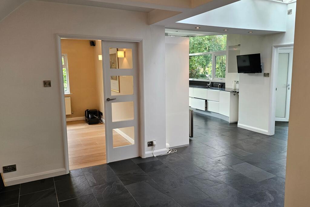 House in Nottingham - View 5