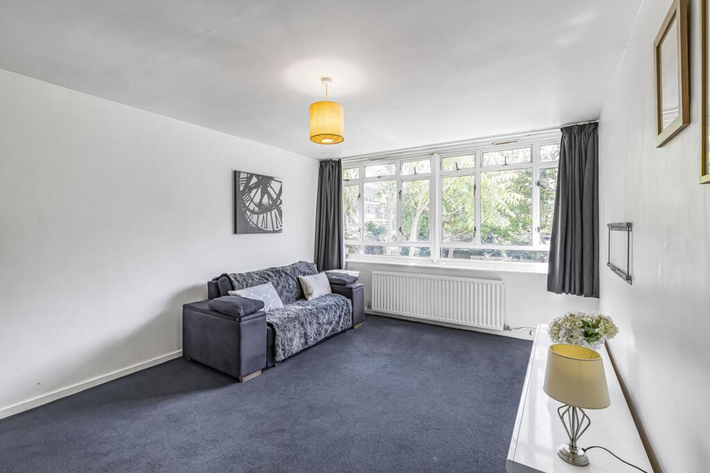 Apartment in London - View 5