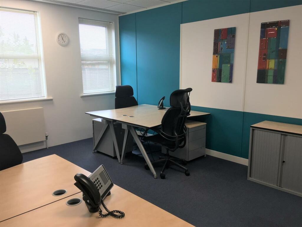 Additional image 7 of High Street, Henley-In-Arden