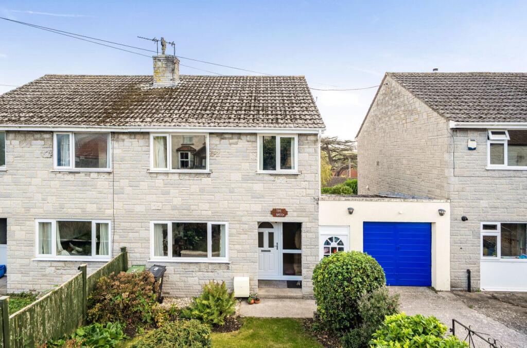3-bed semi-detached on The Batch, Ashcott, TA7, £300,000