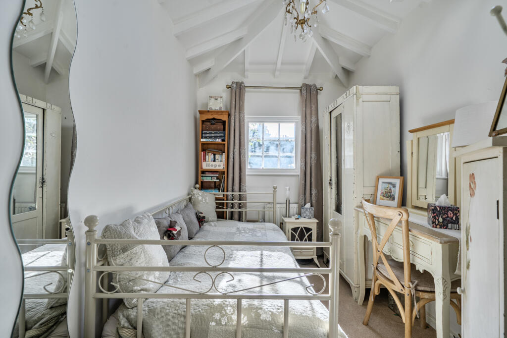 House in Chichester - More