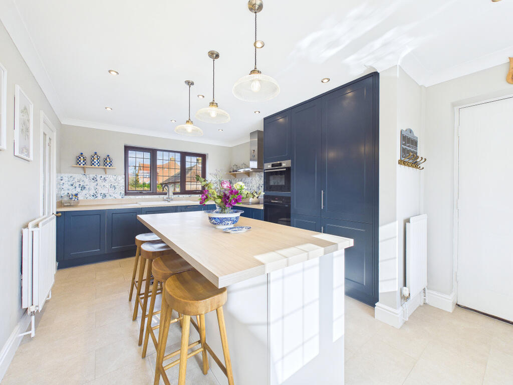 The Pastures, Long Bennington, Newark - View 6