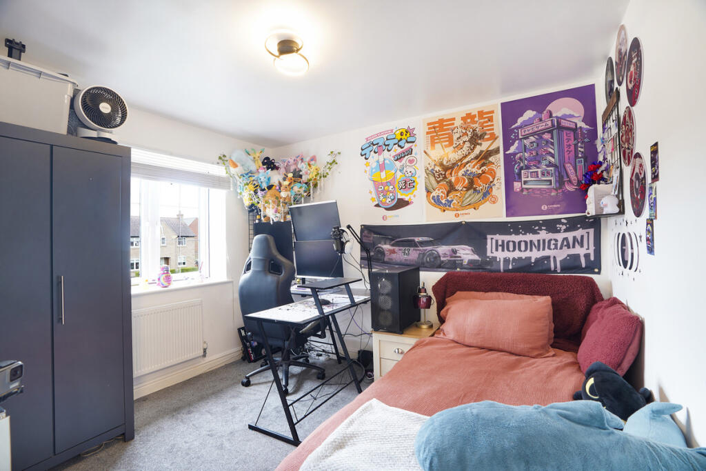 House in Rugby, Cawston - More
