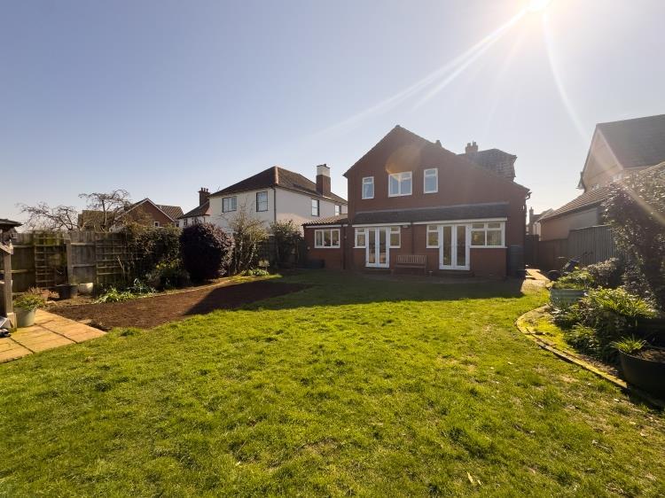 House in Felixstowe, Old Felixstowe - View 4