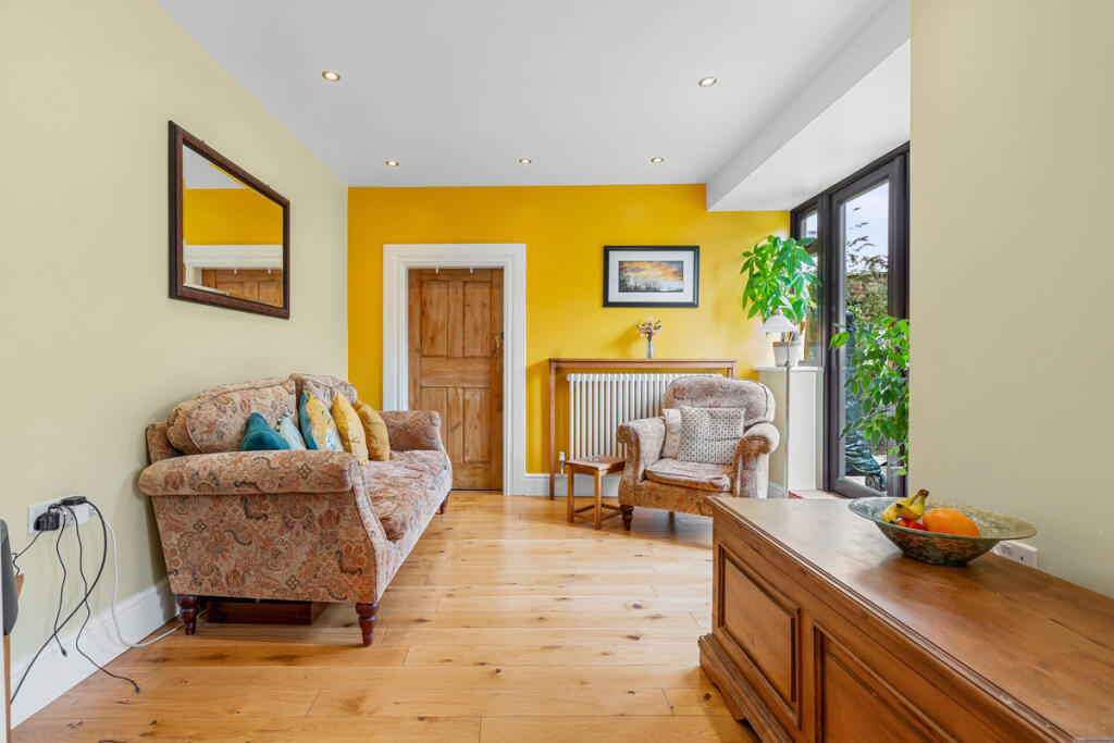 House in Leeds - View 4