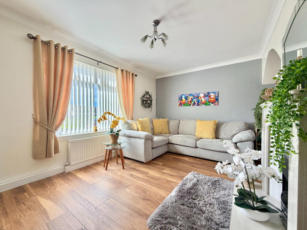 210, Carmuirs Avenue, Camelon, Falkirk, FK1 4JP photo 4