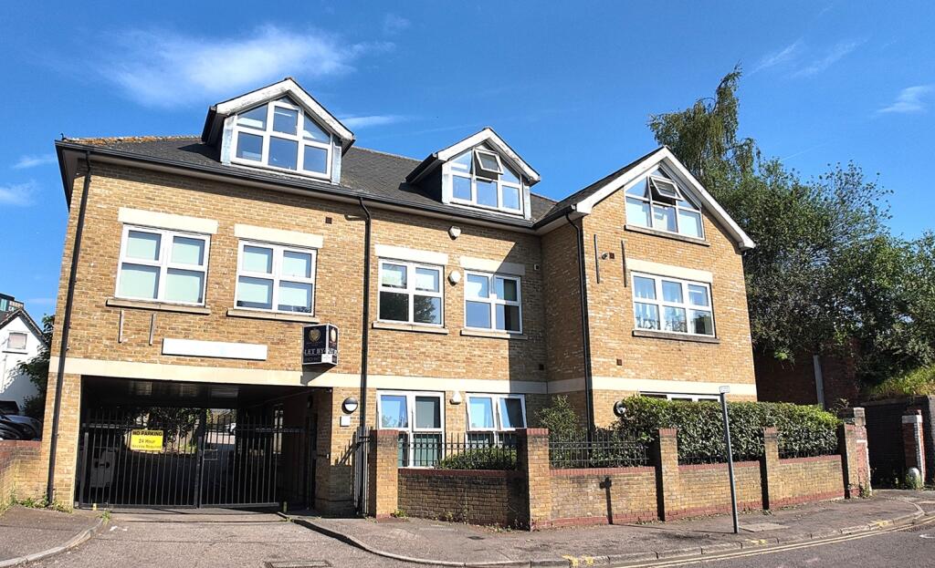 Main image of property: Archway House, 4 Orphanage Road, Watford, Hertfordshire, WD17