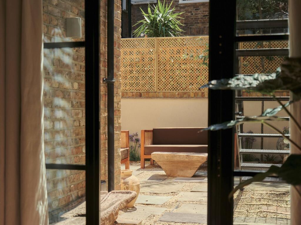 Apartment in London, Royal Borough of Kensington and Chelsea - View 3