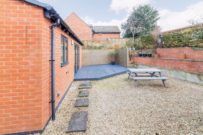 28, High Street, Bodicote photo 2