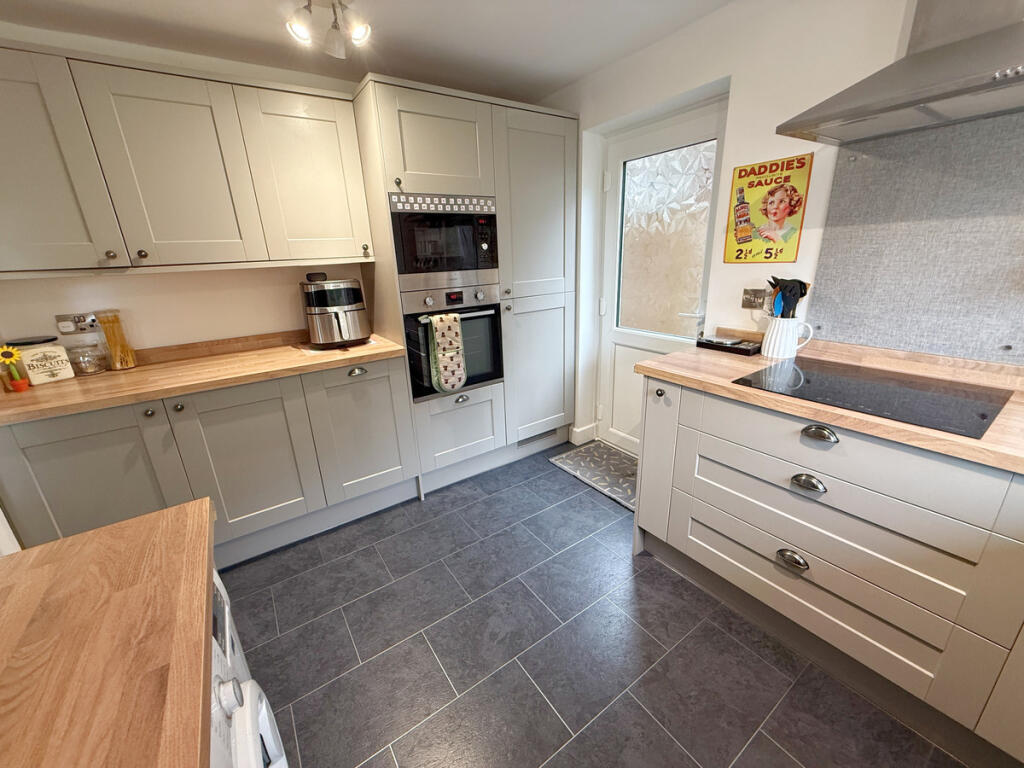 House in Bear Cross, Bearwood, Poole - View 5