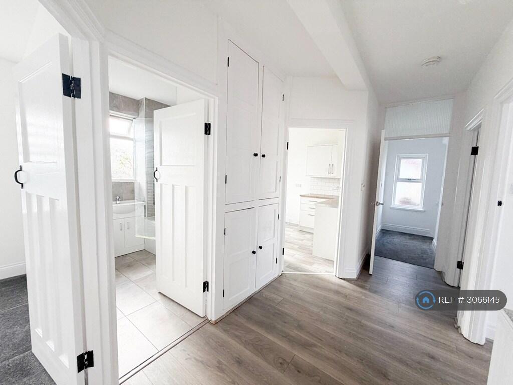 Apartment in Newport, Maindee, Beechwood - View 5