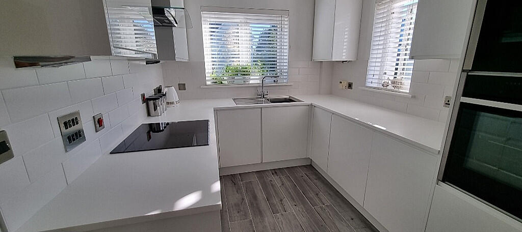 House in Tonbridge and Malling, East Malling and Larkfield - More