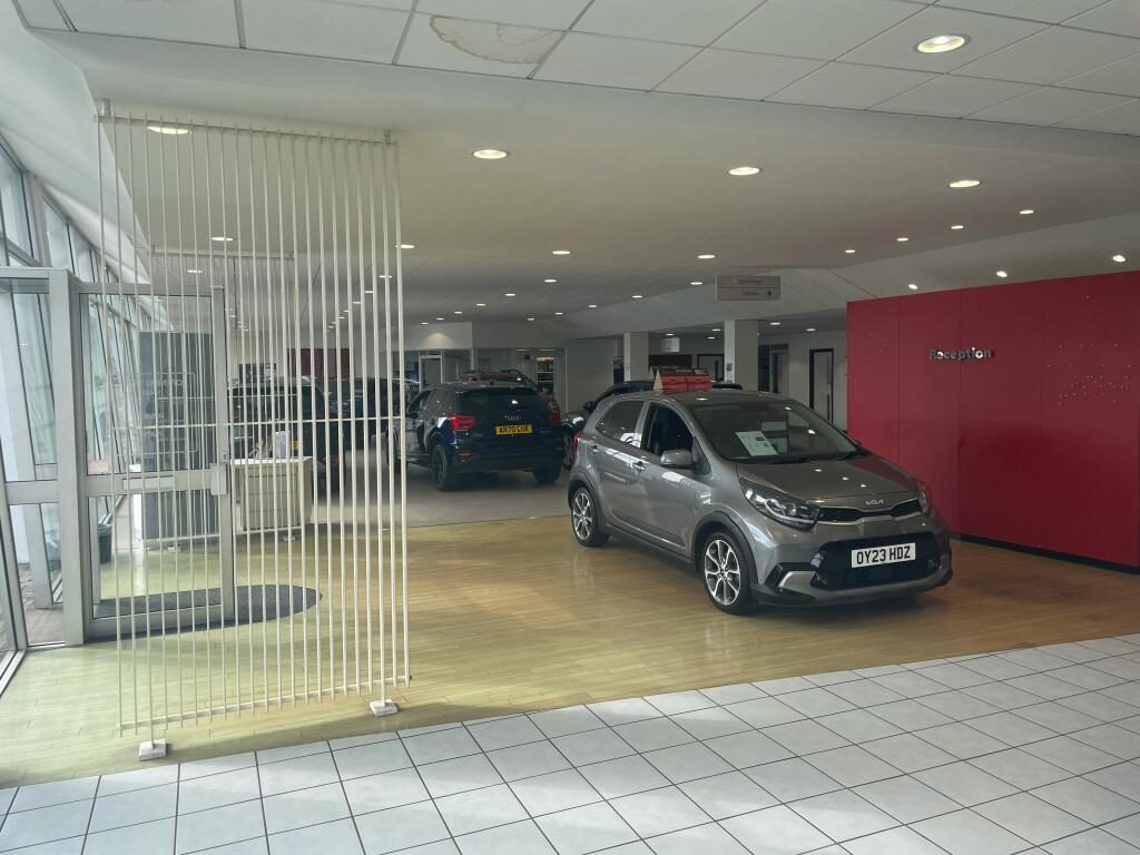 Front showroom area (2).jpg