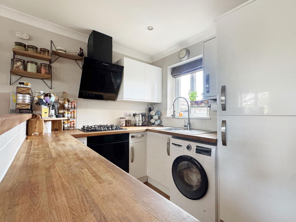 Broadridge Close, Newton Abbot, TQ12 1YE photo 3