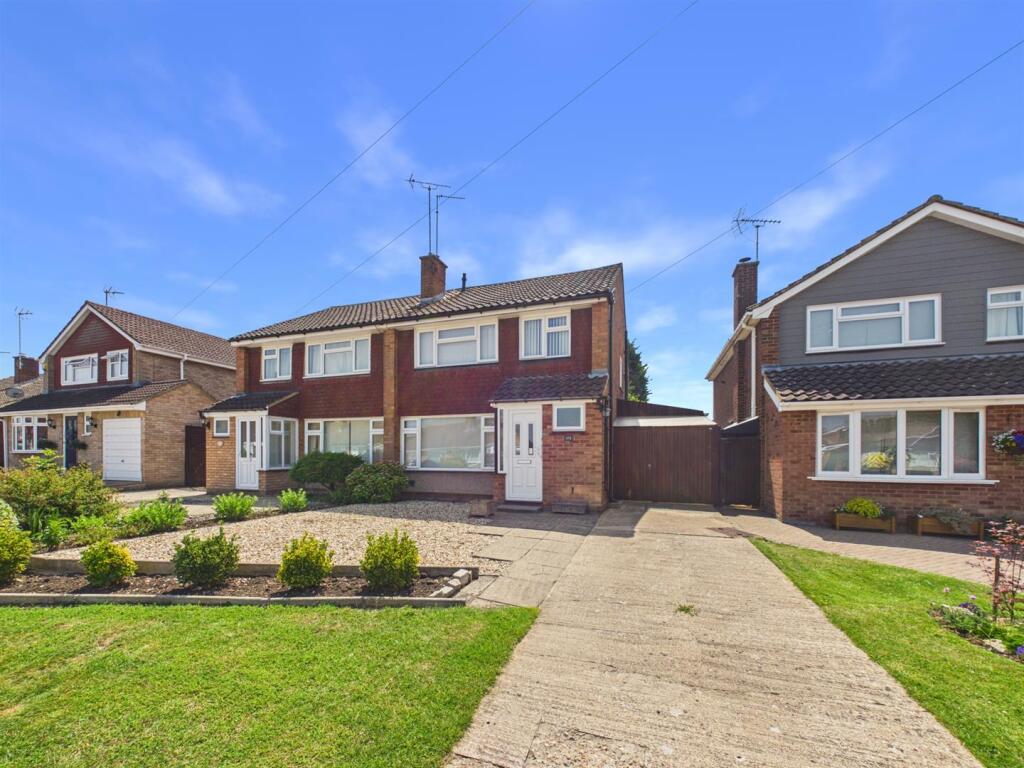 Main image of property: Broughton Avenue, Broughton, Aylesbury