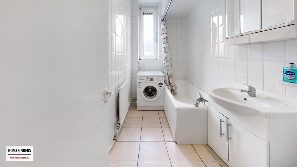 Apartment in London - More