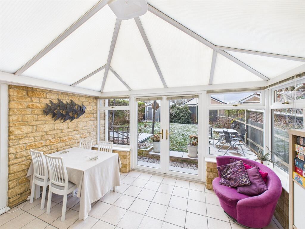 Fishers Close, Hailey, Witney, Oxfordshire, OX29 photo 3