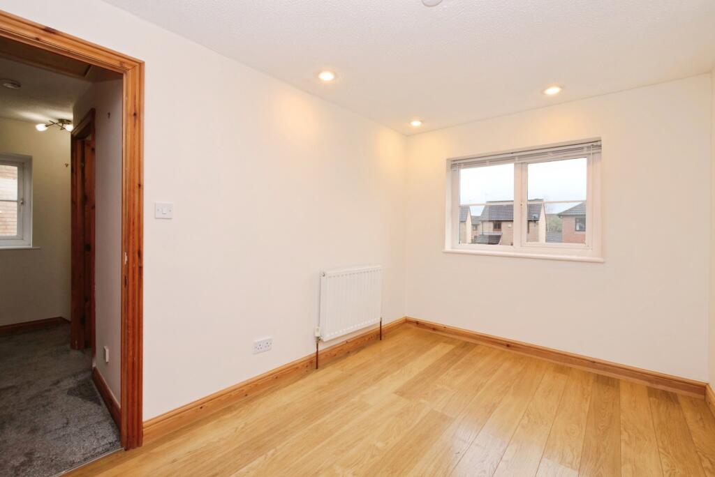 Wood Close, Strensall, York, North Yorkshire, YO32 photo 4