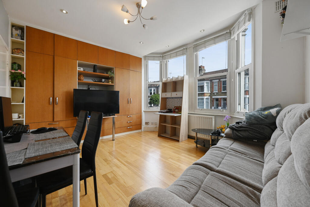 Main image of property: London, N3