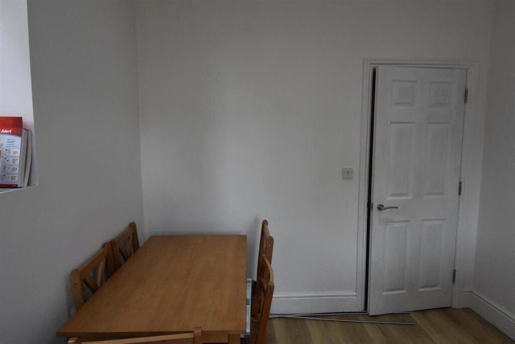 House in Portsmouth - View 4