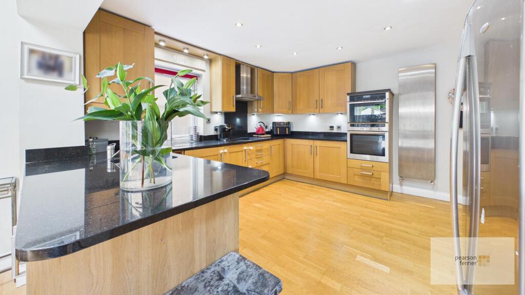 House in Bury, Nuttall - More