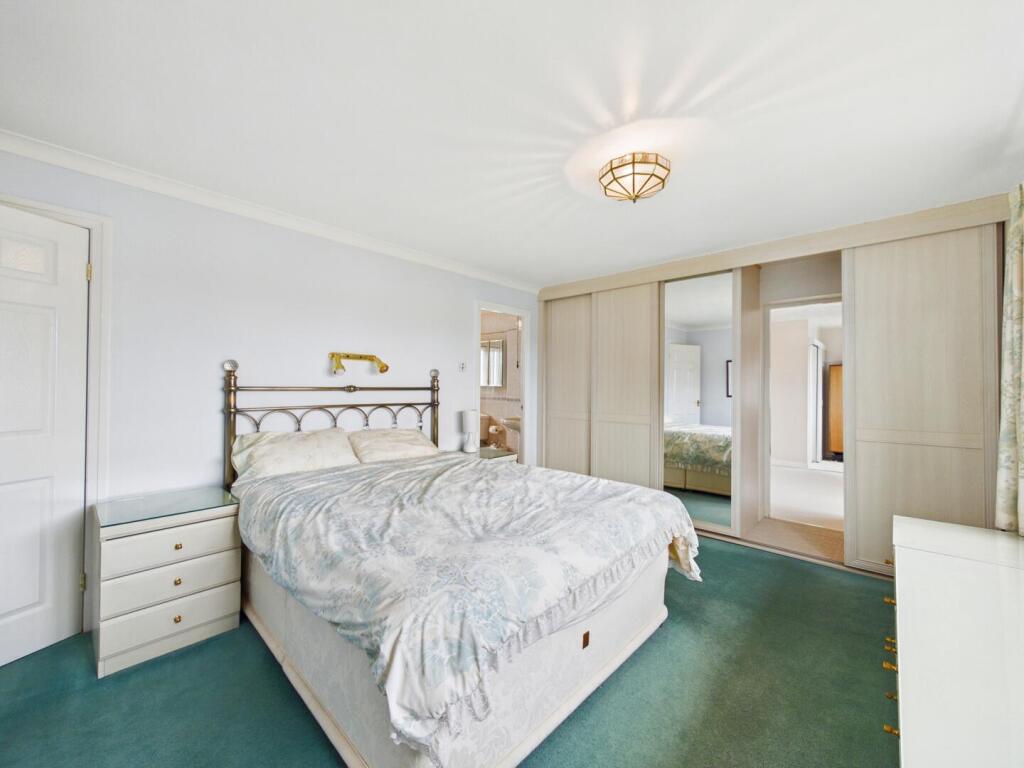 House in Wakefield - More