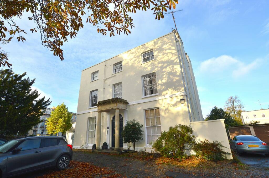 2-bed flat on 9 Montpellier Parade, Montpellier, Cheltenham, GL50, £350,000