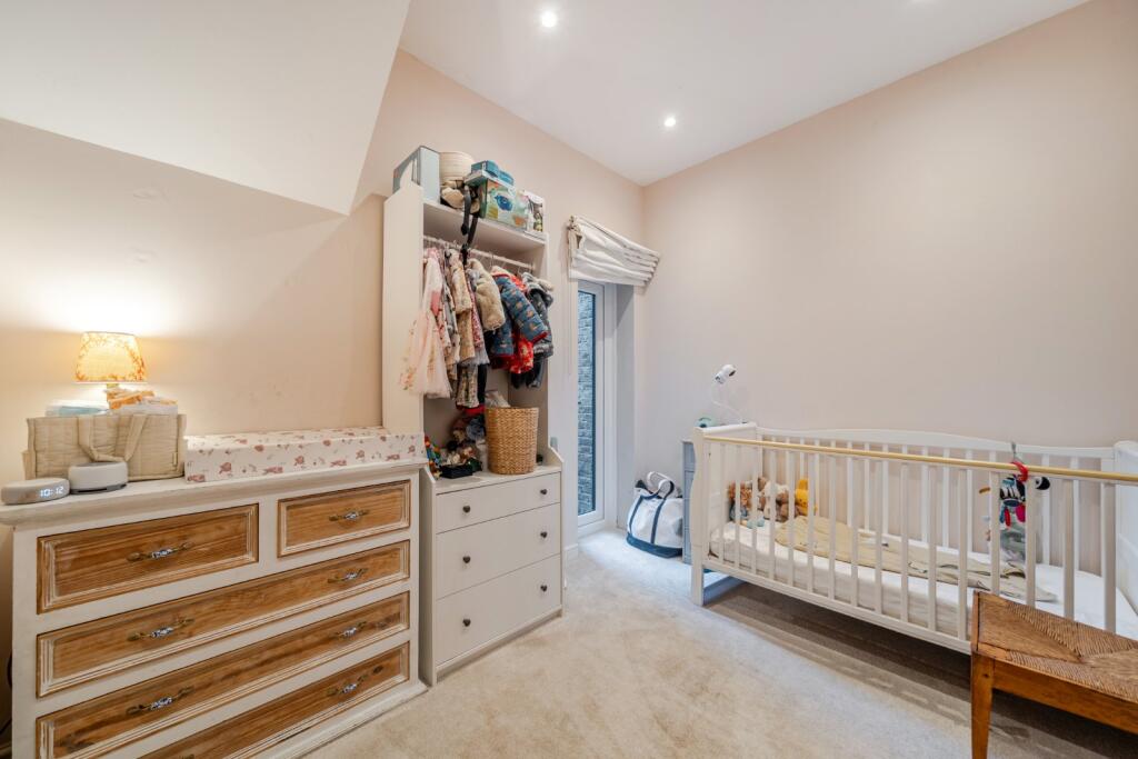 Apartment in London - More